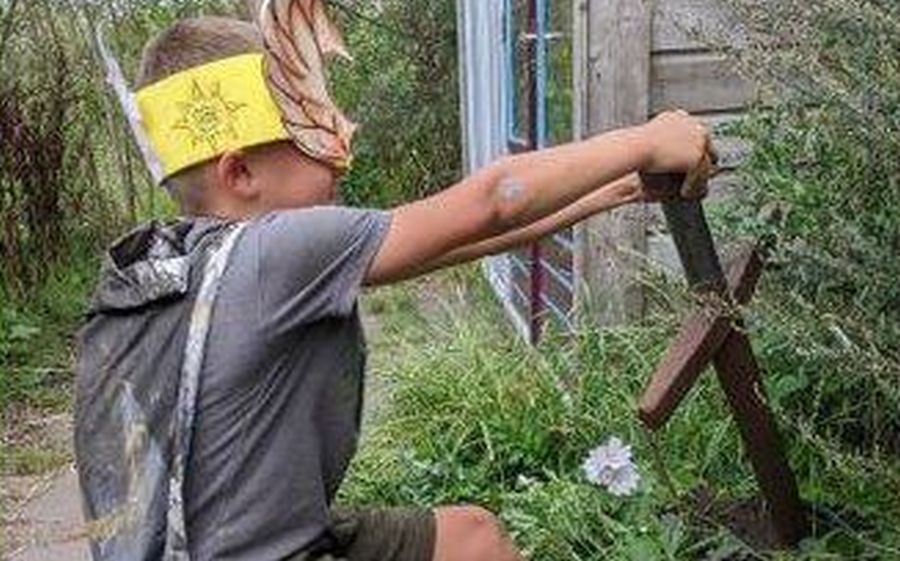 Rennen, vliegen, verstoppen, springen en ravotten: eerste rommelspeeltuin geopend in Stad