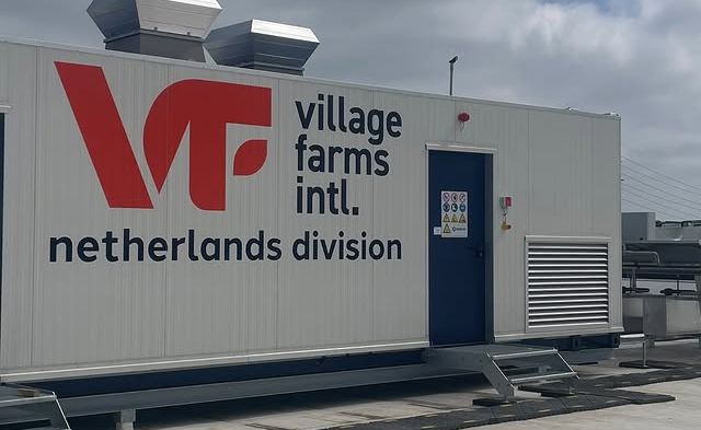 Cannabisfabriek op bedrijventerrein Westpoort officieel geopend