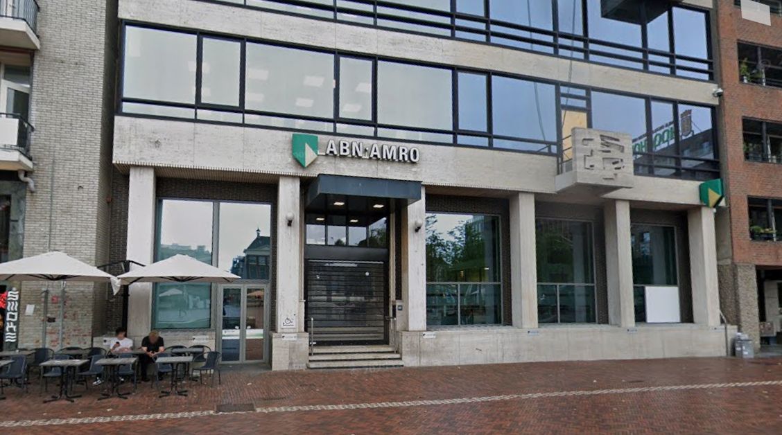 Extinction Rebellion gaat actievoeren bij ABN AMRO aan Grote Markt