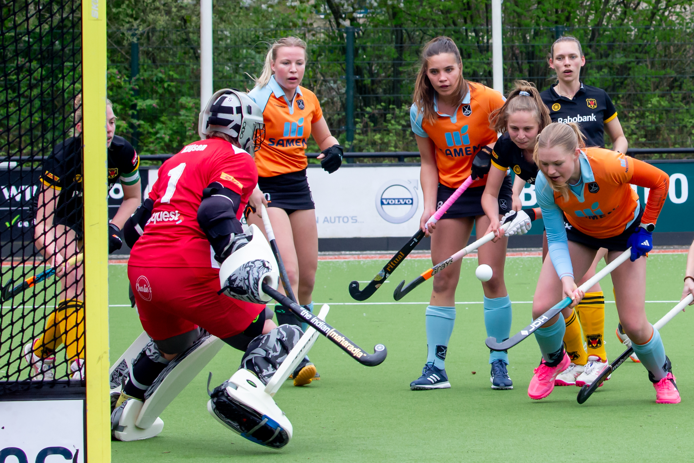 Groningen zakt naar laatste plek na nederlaag tegen Victoria