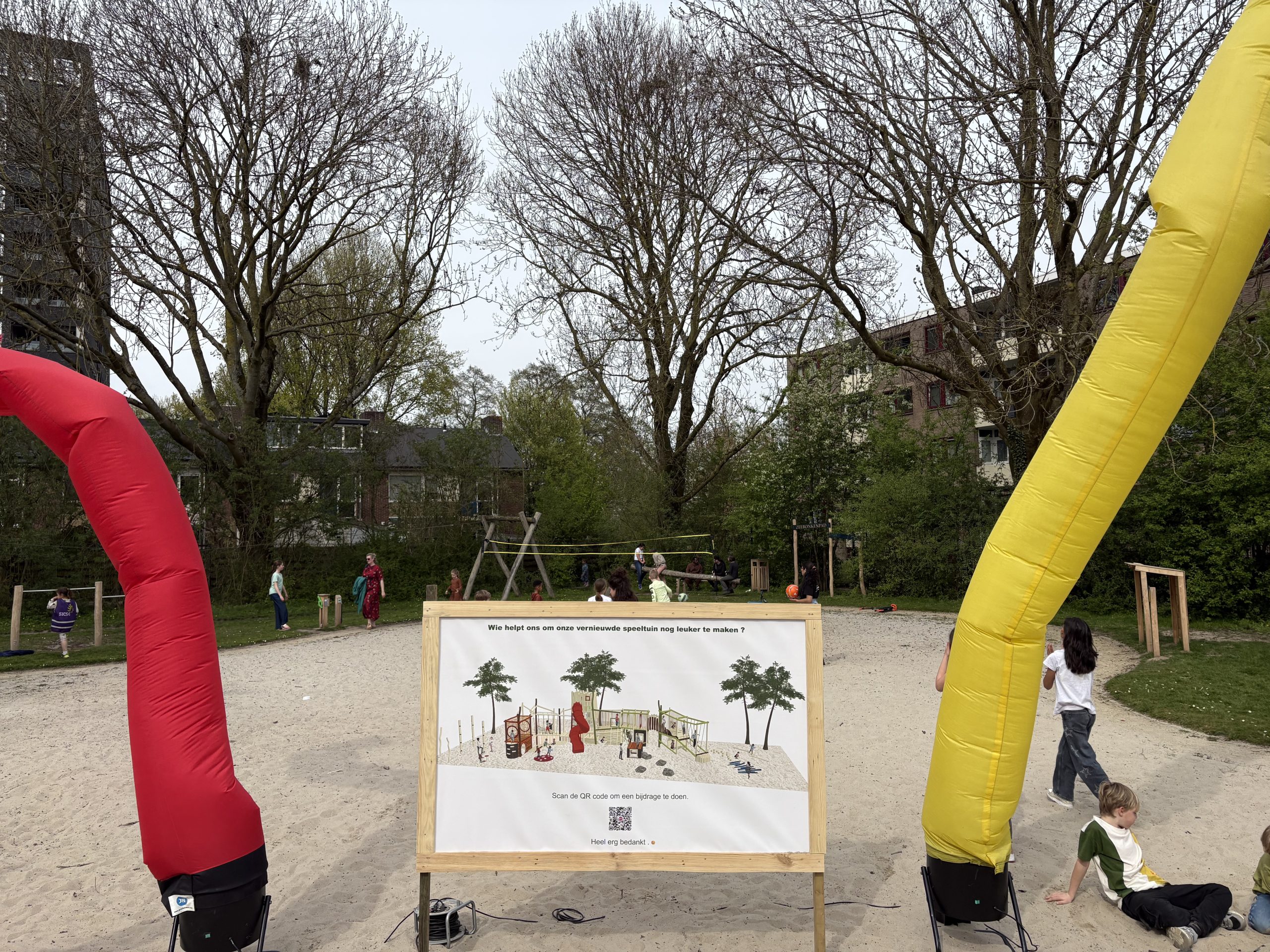 Vernieuwde speeltuin de Wijert heropend