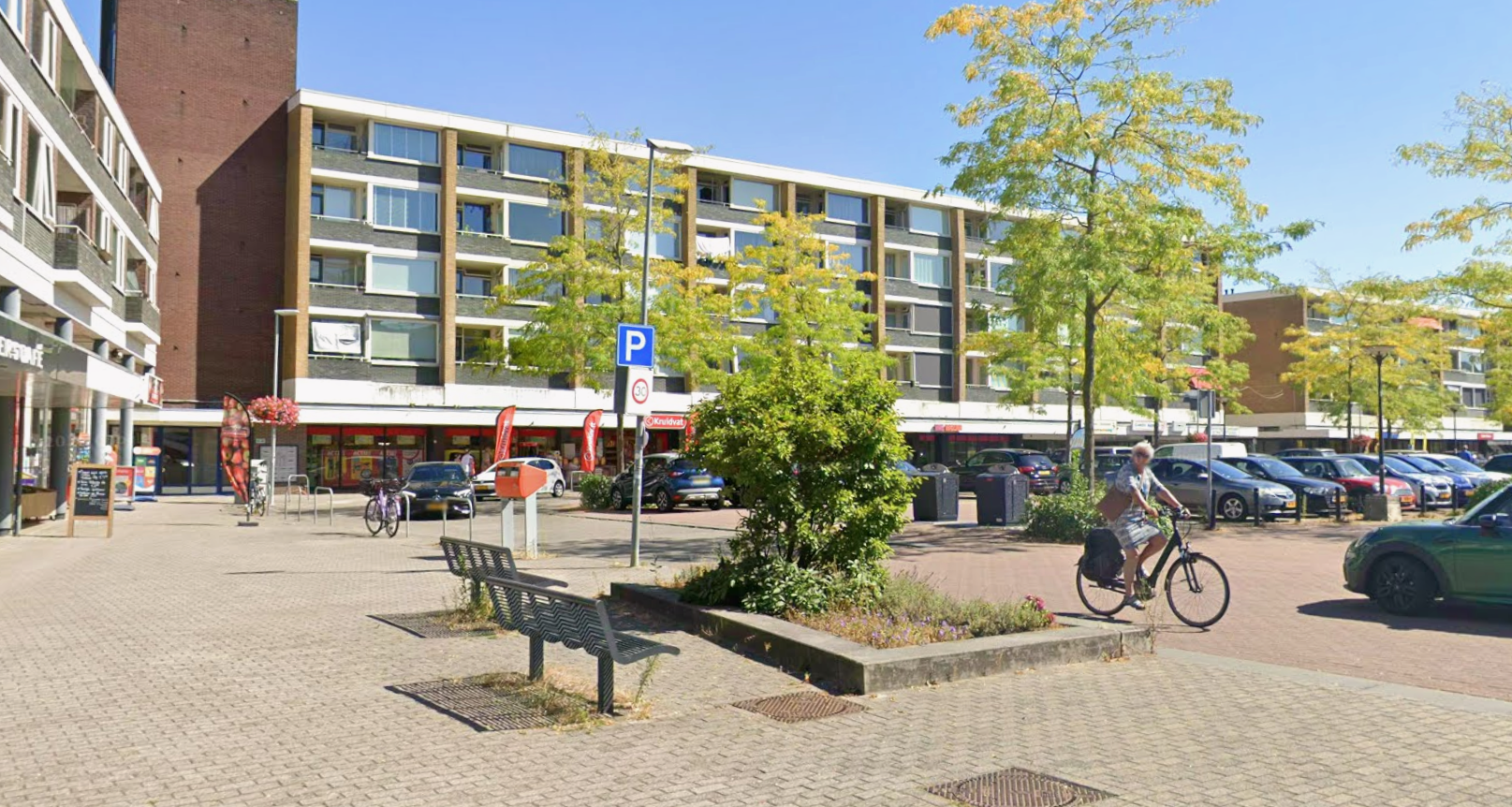 College ziet geen verband tussen verhuizing Twaalfde Huis en overlast Overwinningsplein