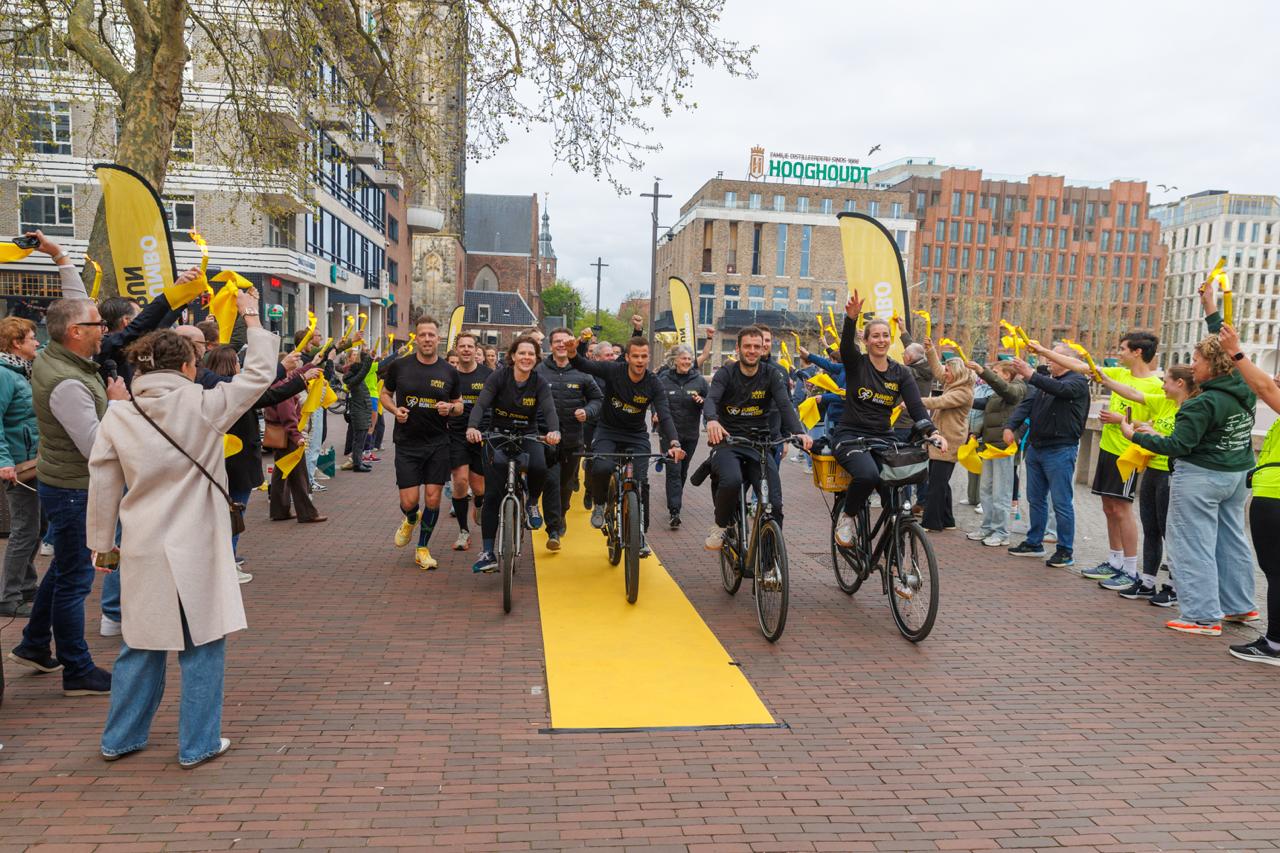 Jumbo Run finisht na 600 kilometer met 230.000 euro op Grote Markt: “Jongeren met mentale problemen 