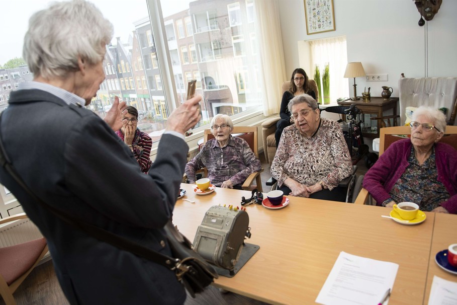 Zörgbuusboukje helpt zorgorganisaties met communicatie in het Gronings