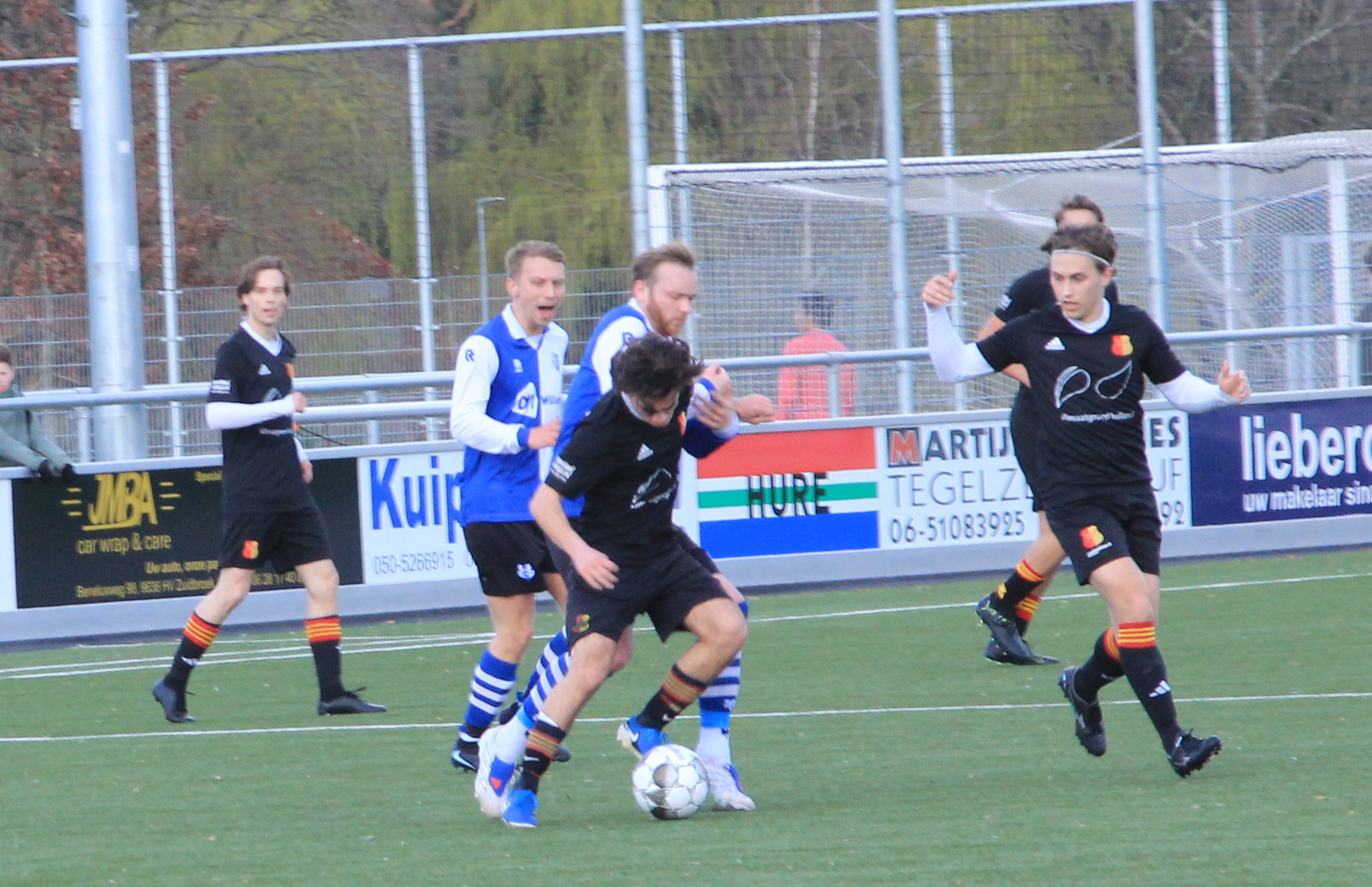 Amateurvoetbal: Be Quick (zaterdag) en Groninger Boys ruim onderuit