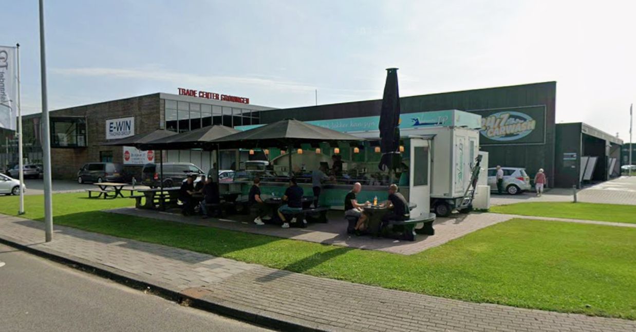 Raad van State: viskraam aan Sint Petersburgweg mag vergunning zonder einddatum houden