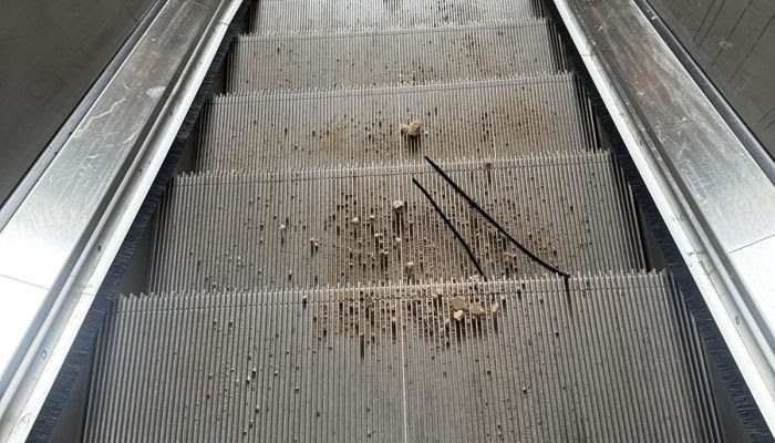 Roltrap Hoofdstation kapot door vandalisme