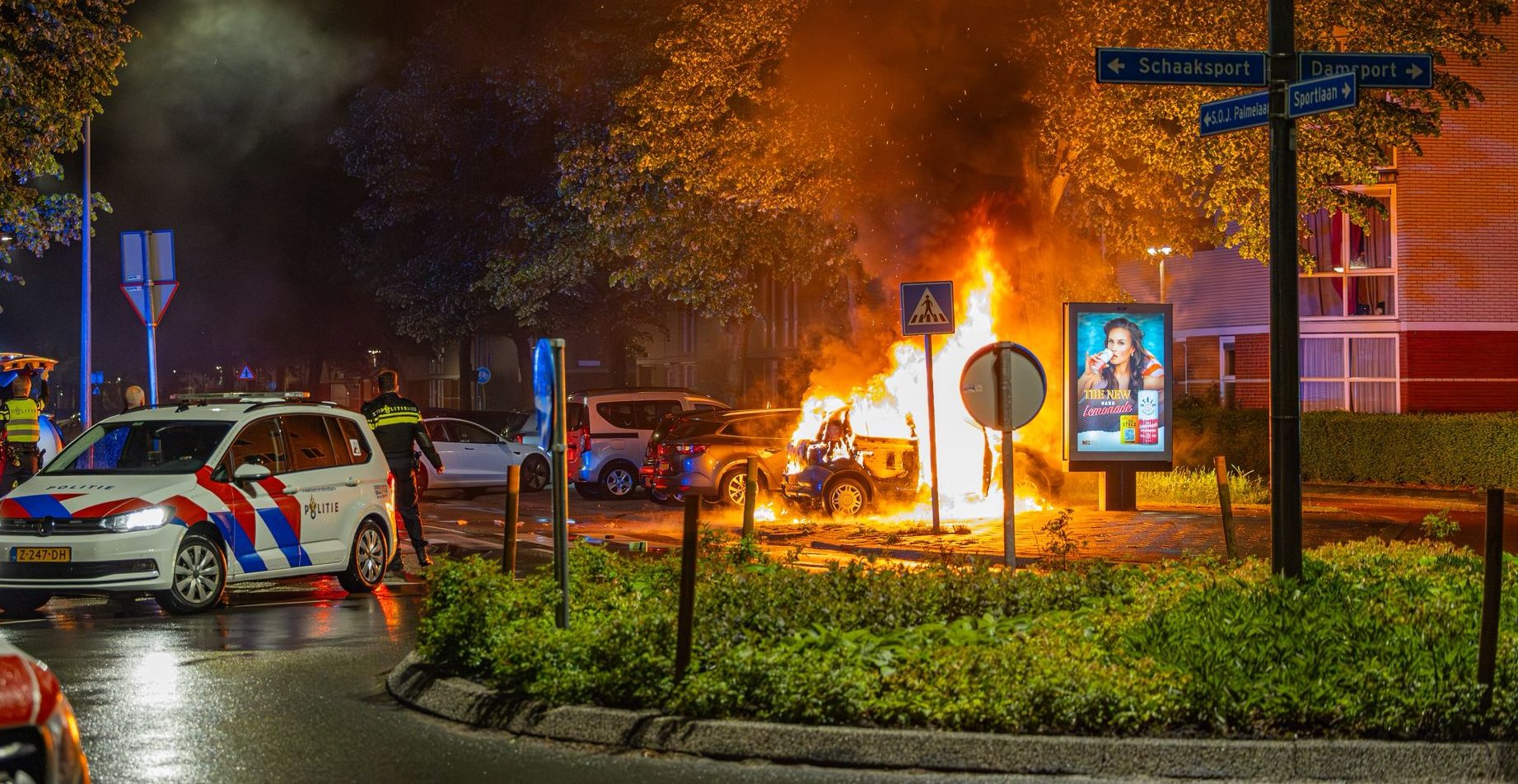 Drie maanden cel voor verwarde man (28) die door agenten uit brandende auto werd gesleurd