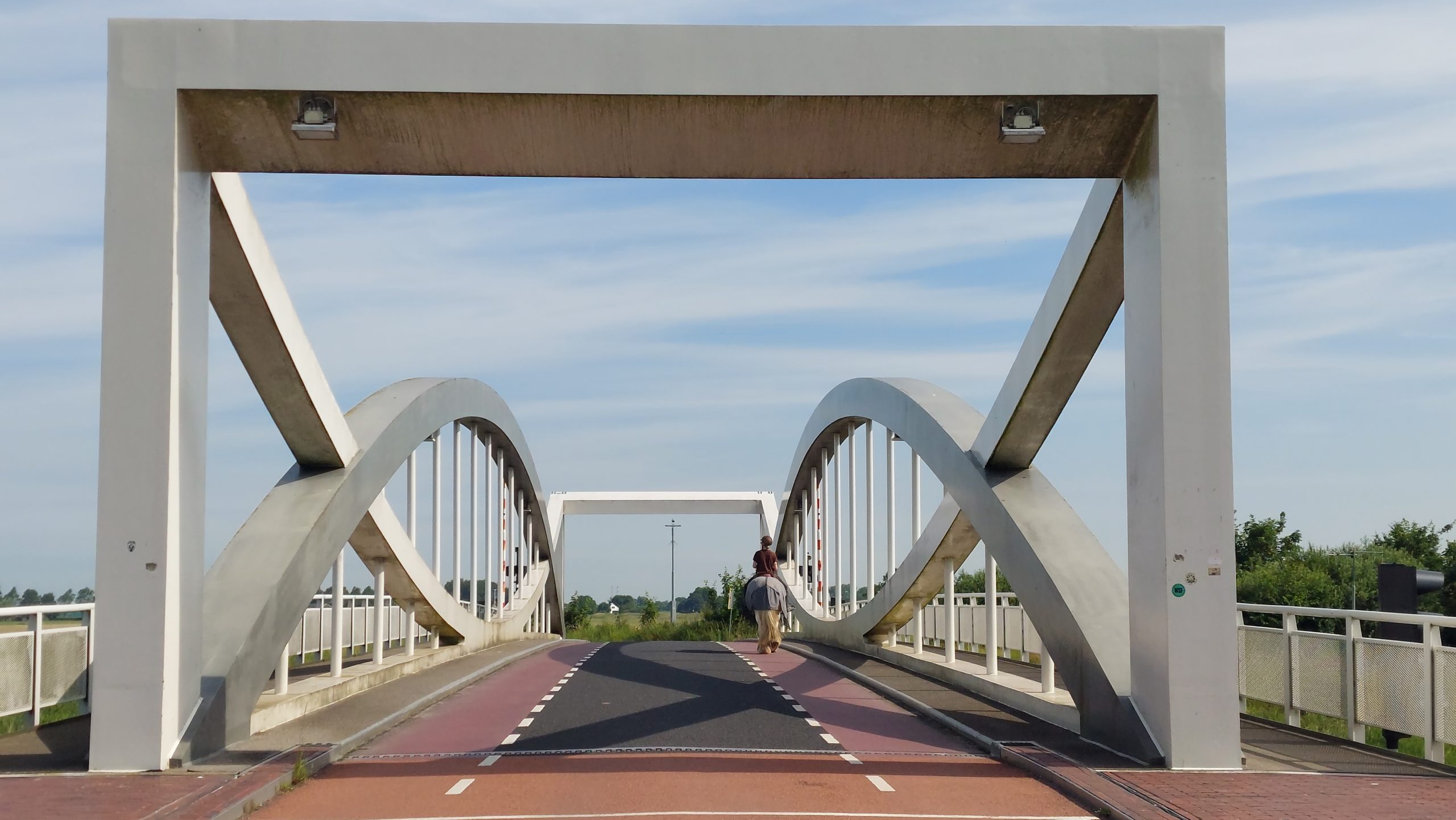 Problemen Dorkwerderbrug opgelost: “Weg- en scheepvaartverkeer kan weer passeren’