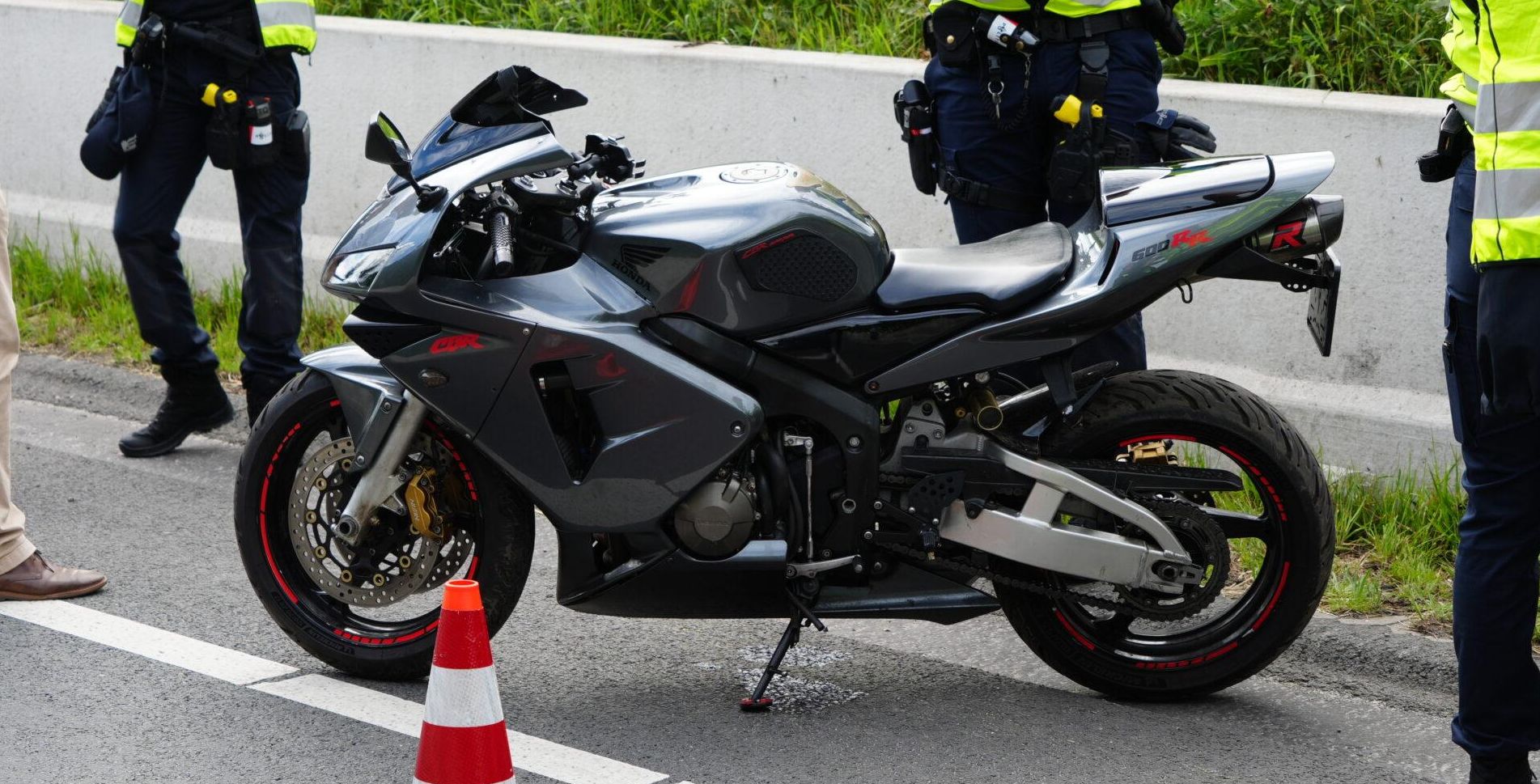Oprit naar Ring-Zuid korte tijd dicht vanwege ongeluk met motor