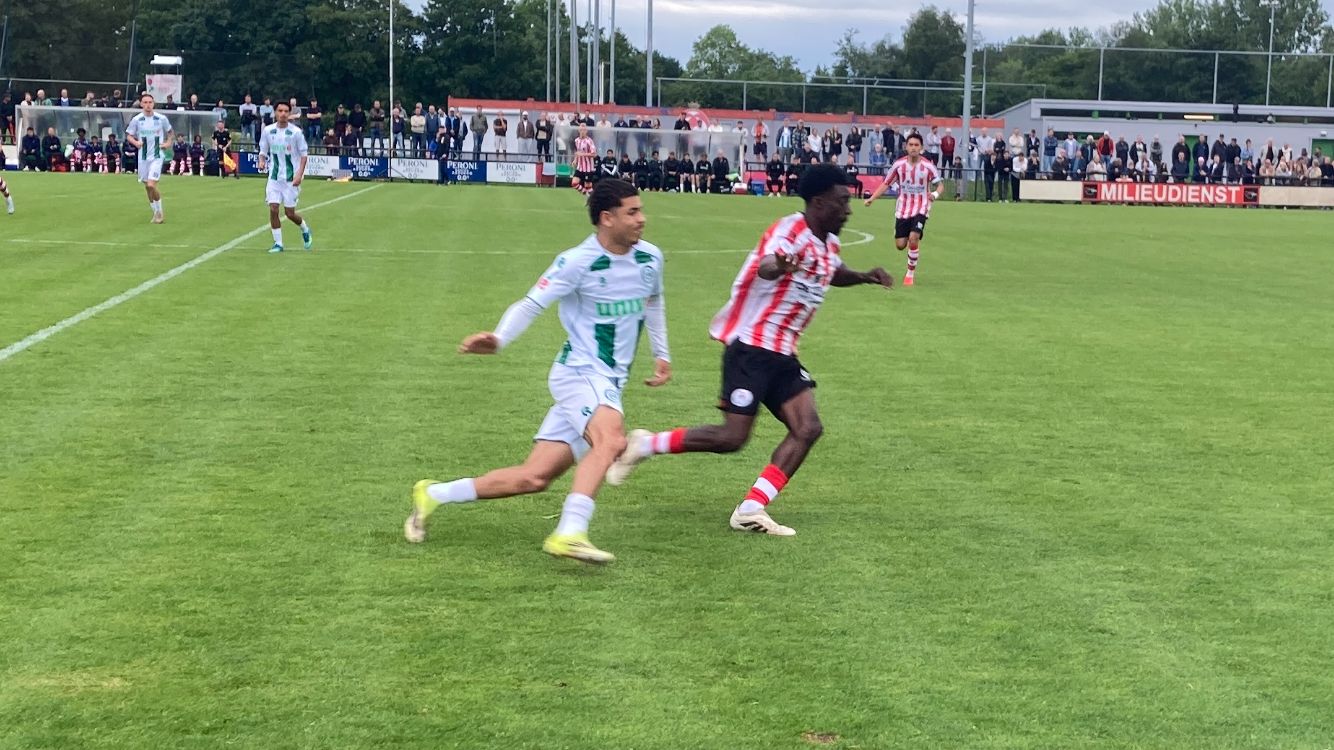 Jong FC Groningen speelt in eerste finalewedstrijd voor plek in tweede divisie gelijk tegen Jong Spa
