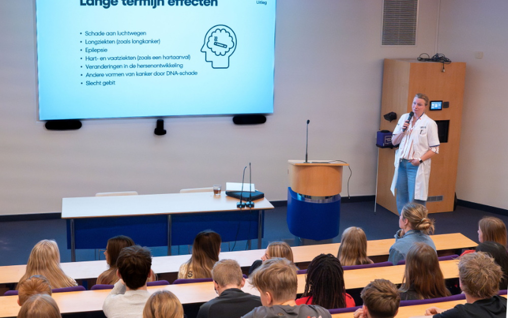 Al vijfduizend leerlingen naar anti-vapeles in UMCG