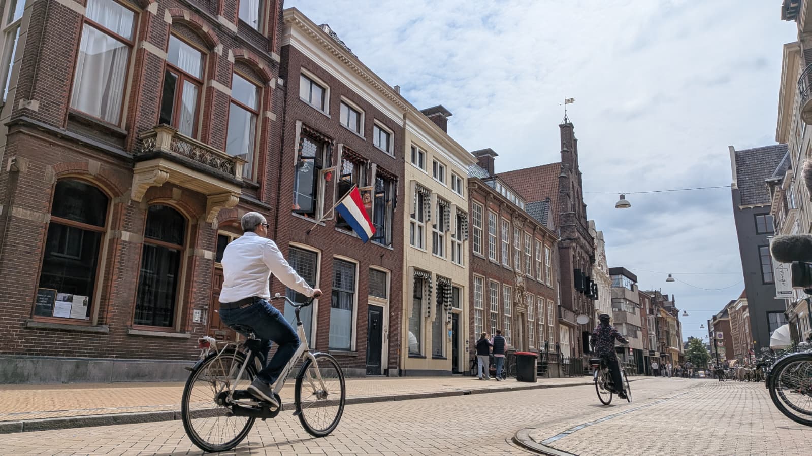 Groningse studenten luiden noodklok bij gemeenteraad: “Laat studentenhuizen bestaan”