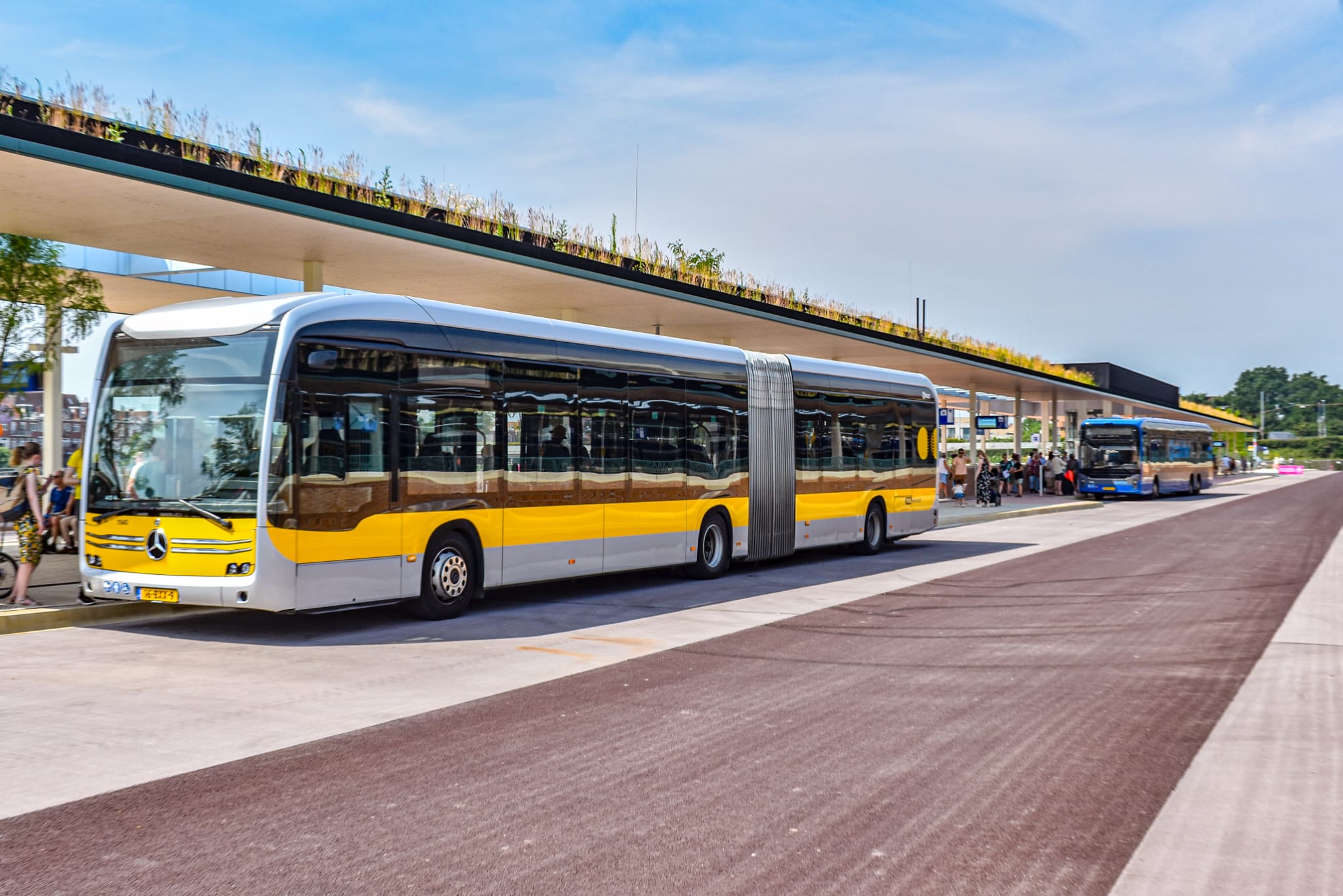 Eerste dag nieuw busstation bij Hoofdstation: “Het verloopt vlekkeloos”