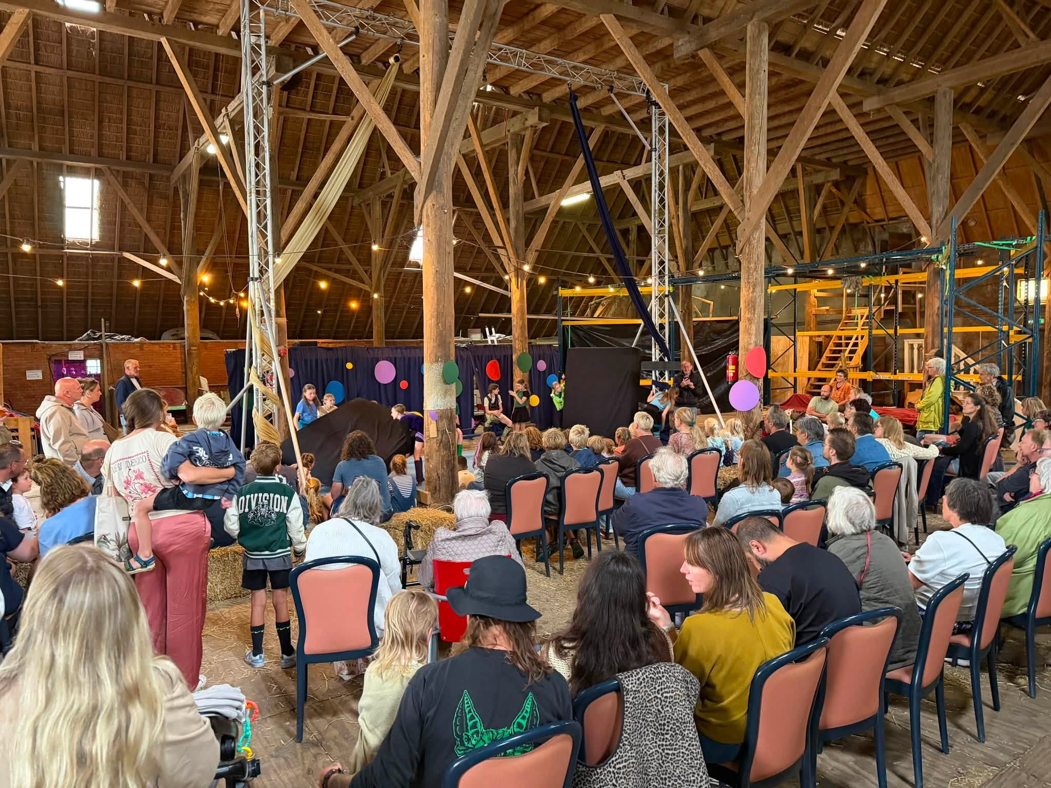 Lutjefest in Ten Boer groot succes: “Het heeft het dorp dichter bij elkaar gebracht”