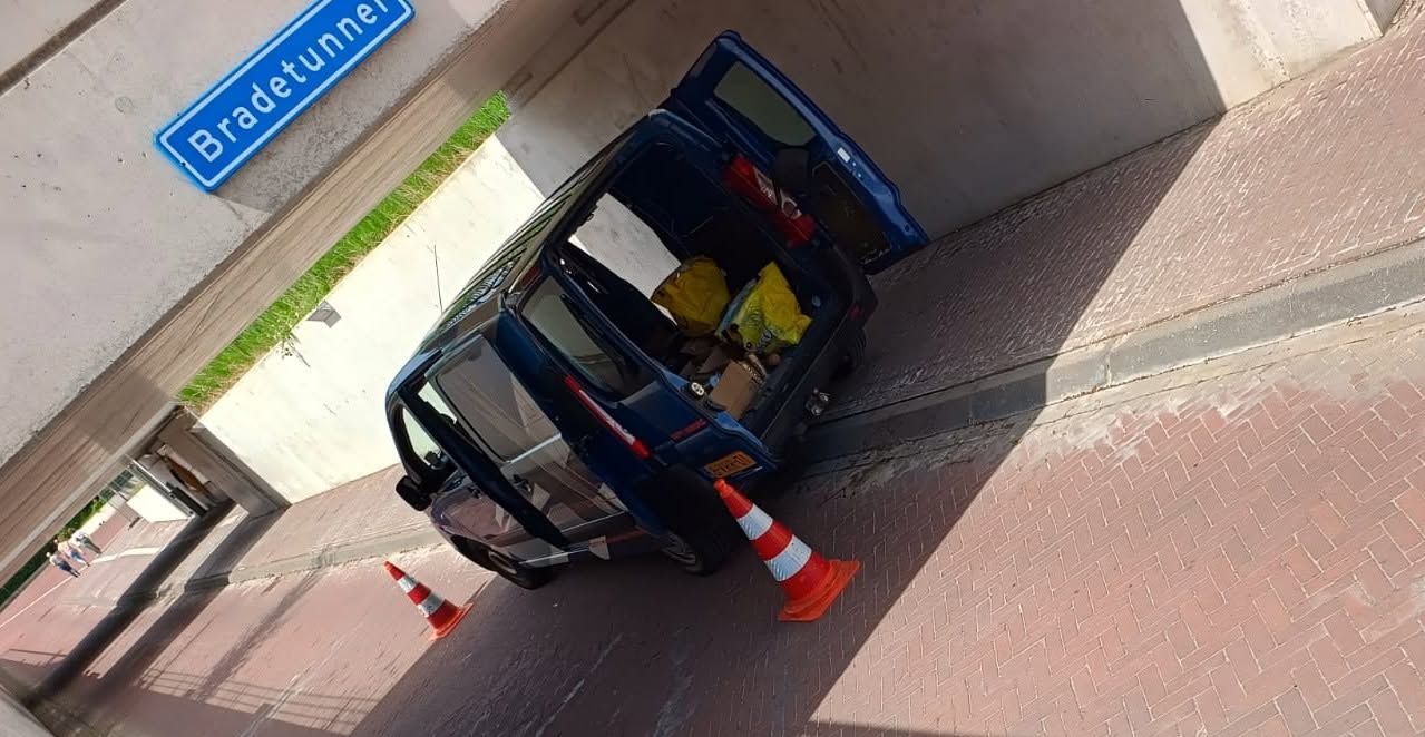 Graffitikunstenaar beroofd tijdens werk aan muurschildering in tunnel onder Station Haren