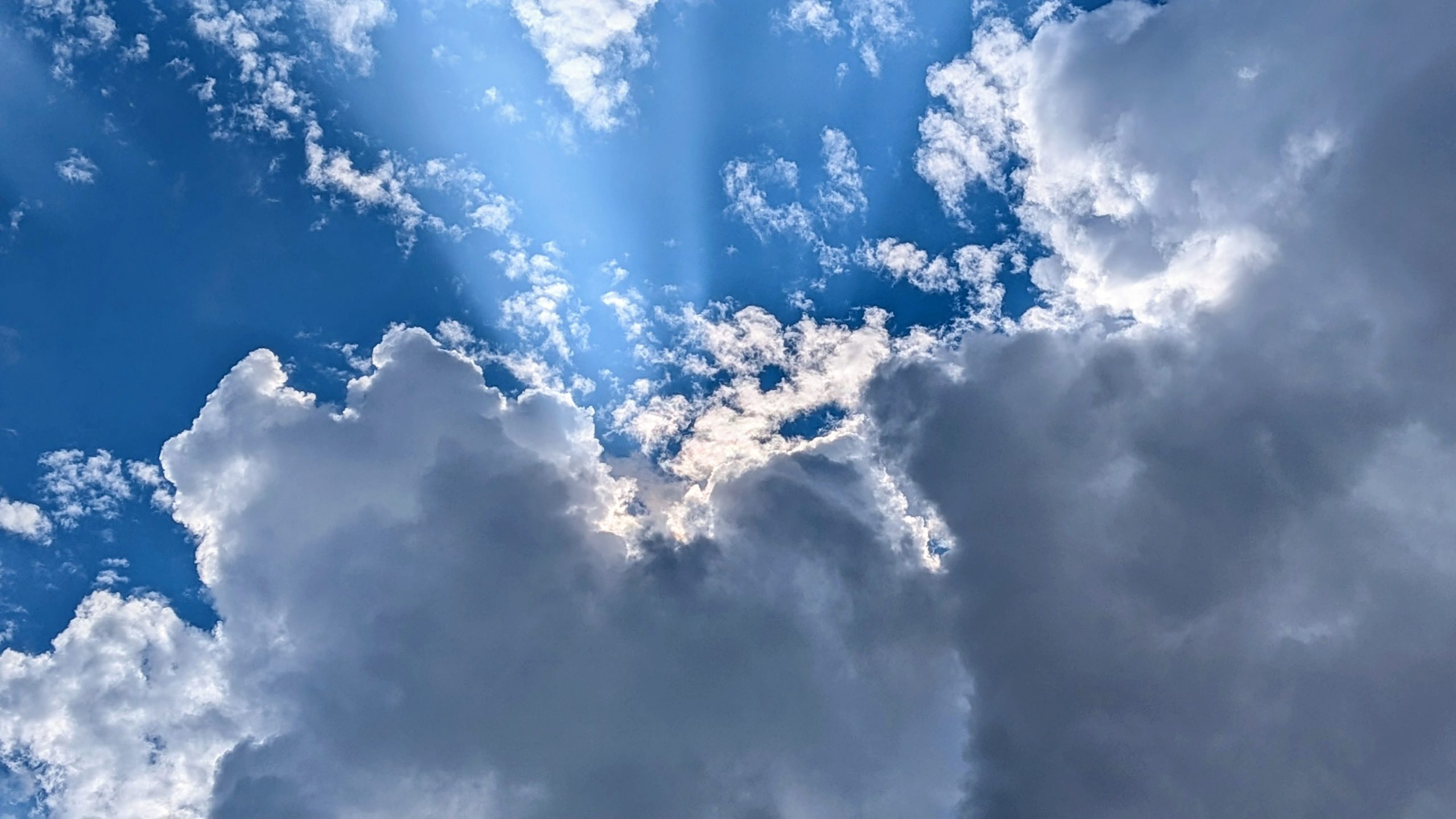 Dinsdag eerst zon, later meer wolken