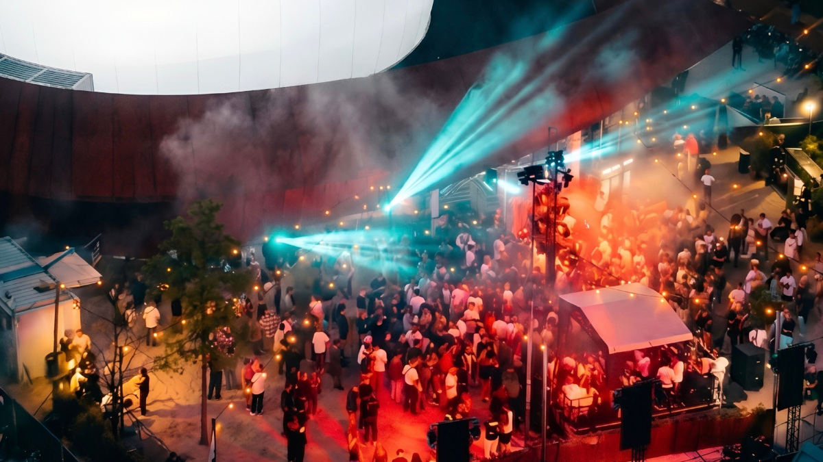 Een grootschalig festival in een woonwijk: Vrijval Festival