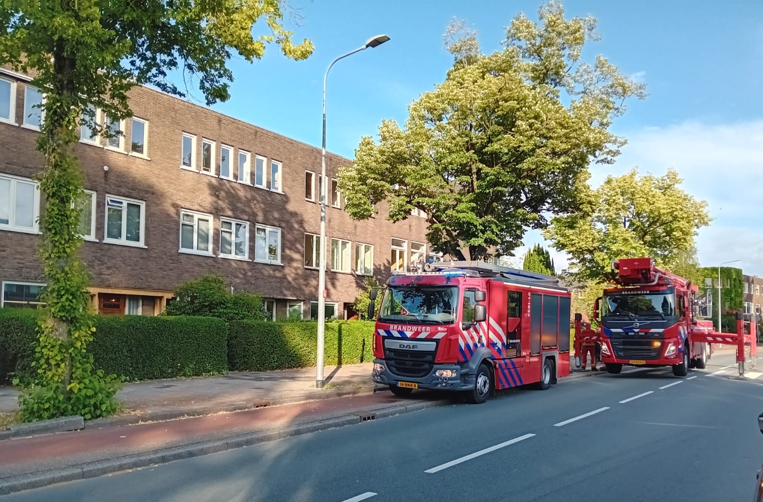 Woningbrand aan Petrus Campersingel snel onder controle