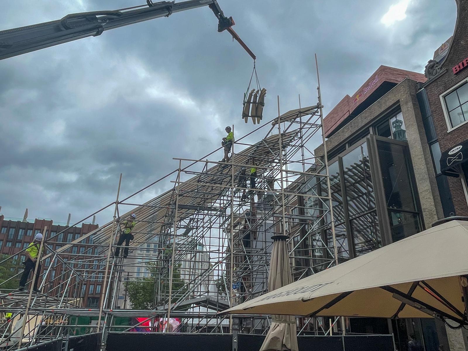 Opbouw Red Bull District Ride op Grote Markt in volle gang (foto’s)