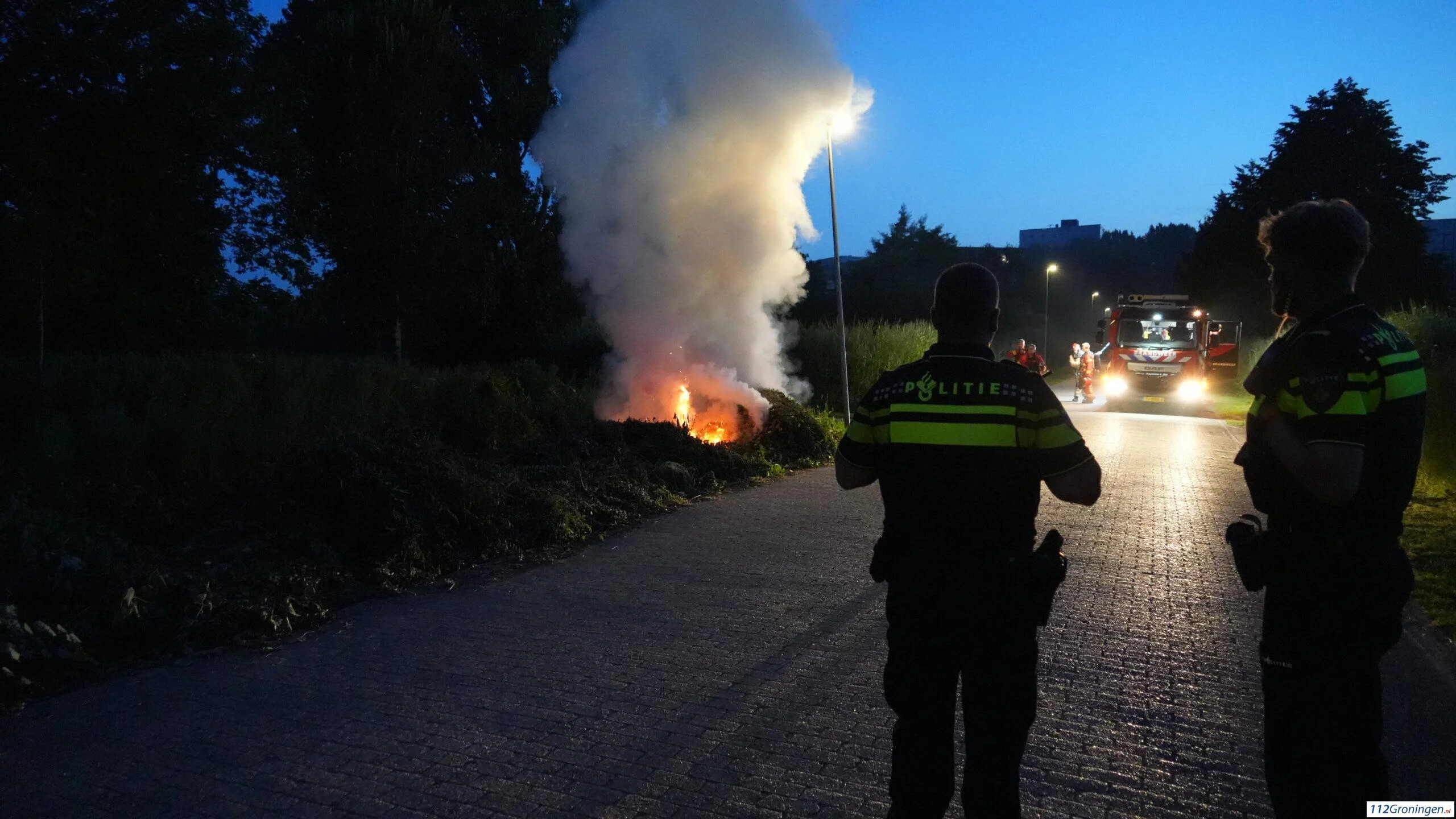 Stapel groenafval Laan Corpus den Hoorn vat vlam