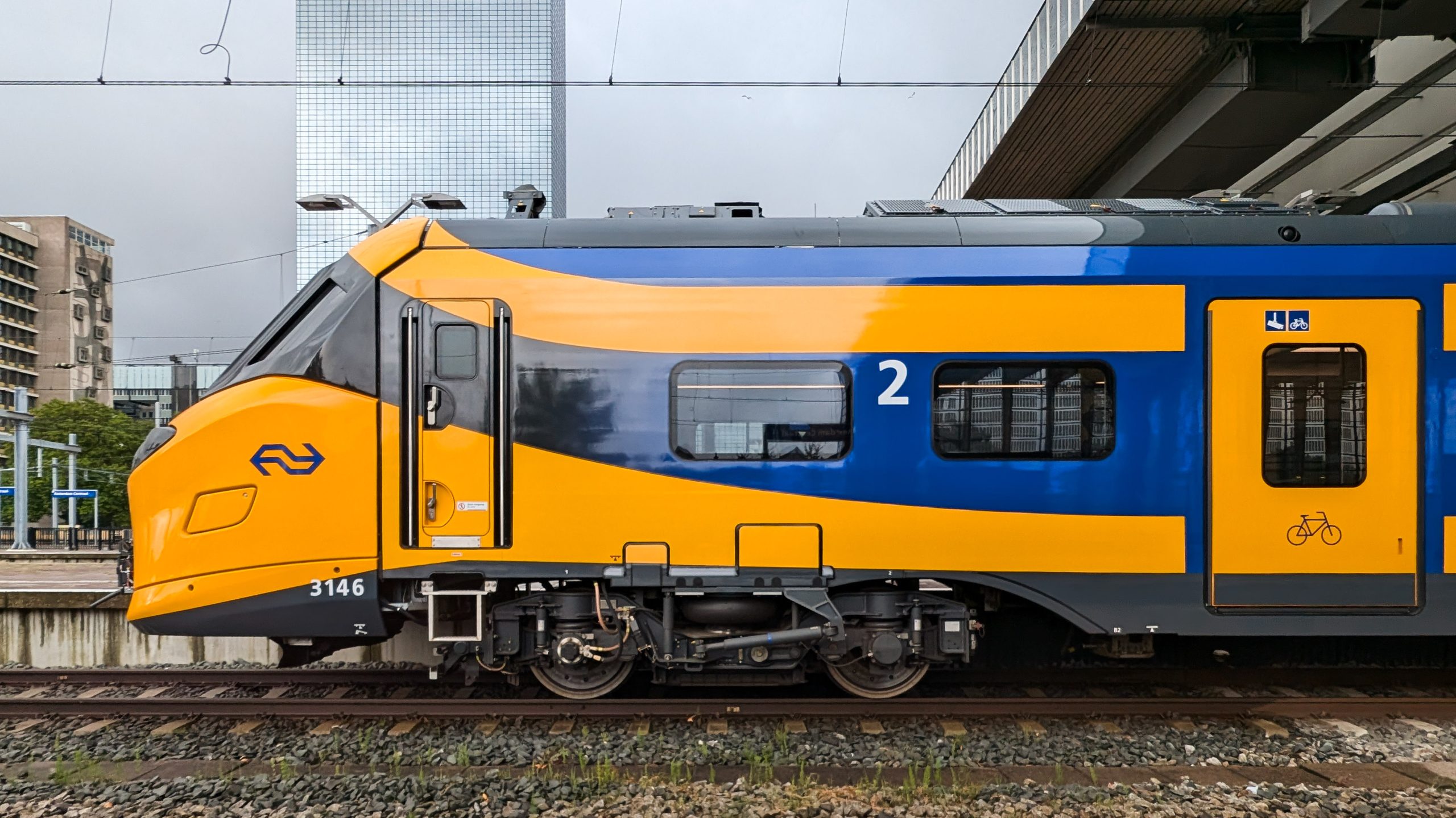 Vertraging tussen Groningen en Meppel na gestrande trein bij Beilen