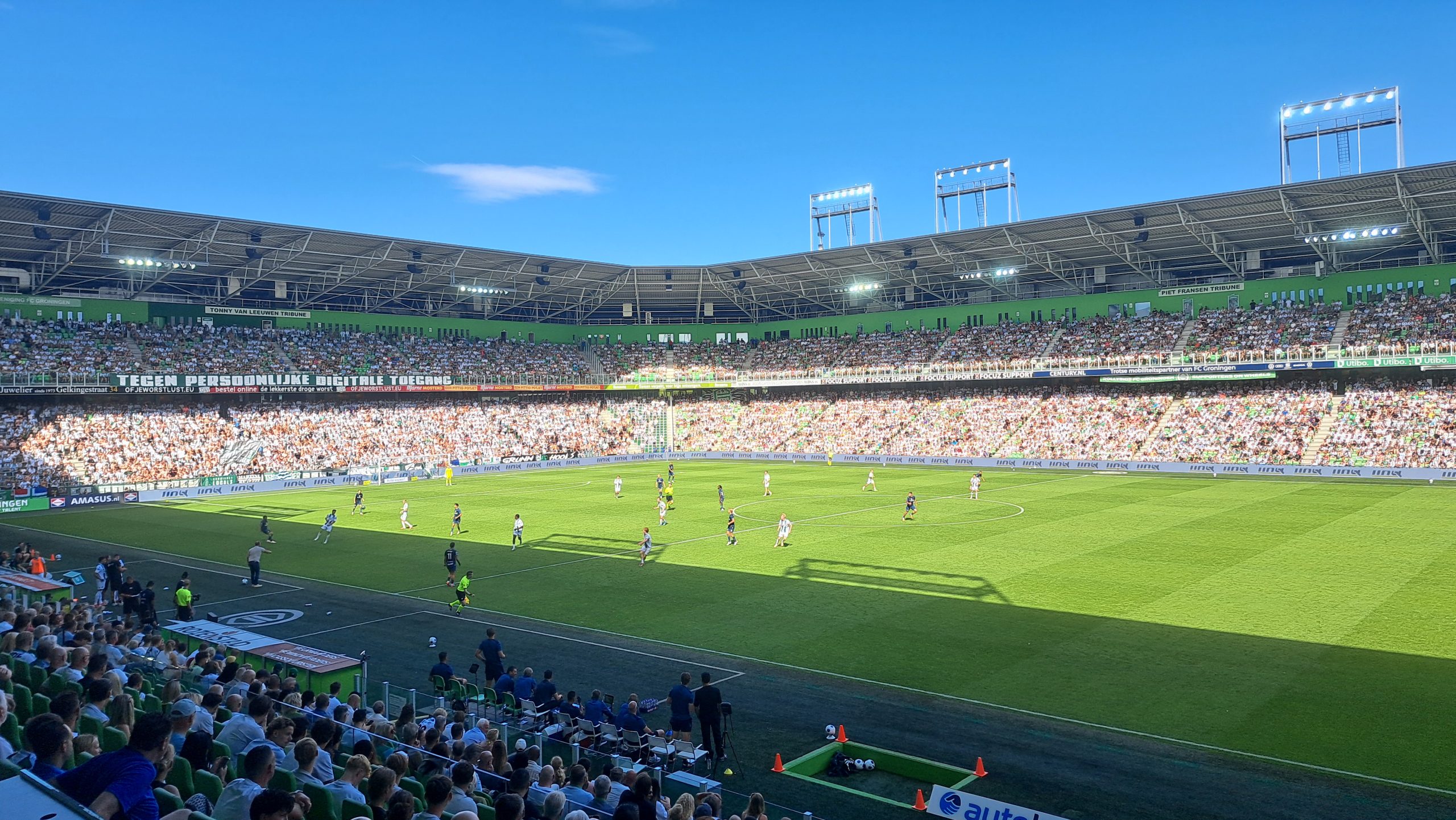FC Groningen dankzij Willumsson en Van Bergen op eerste speeldag langs Utrecht