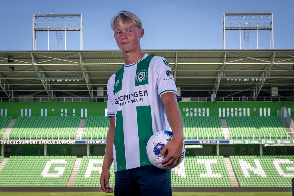 FC Groningen legt 18-jarig Zweeds jeugdinternational Alvin Nordin vast tot 2030