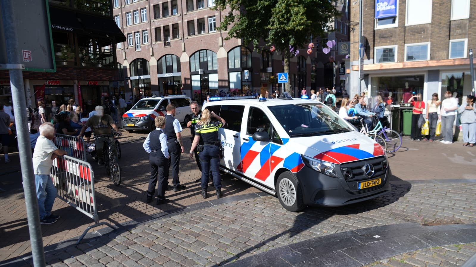 Winkeldieven ingerekend op Vismarkt na achtervolging vanuit Guldenstraat