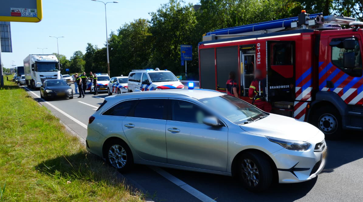 Ongeluk met meerdere voertuigen op Friesestraatweg