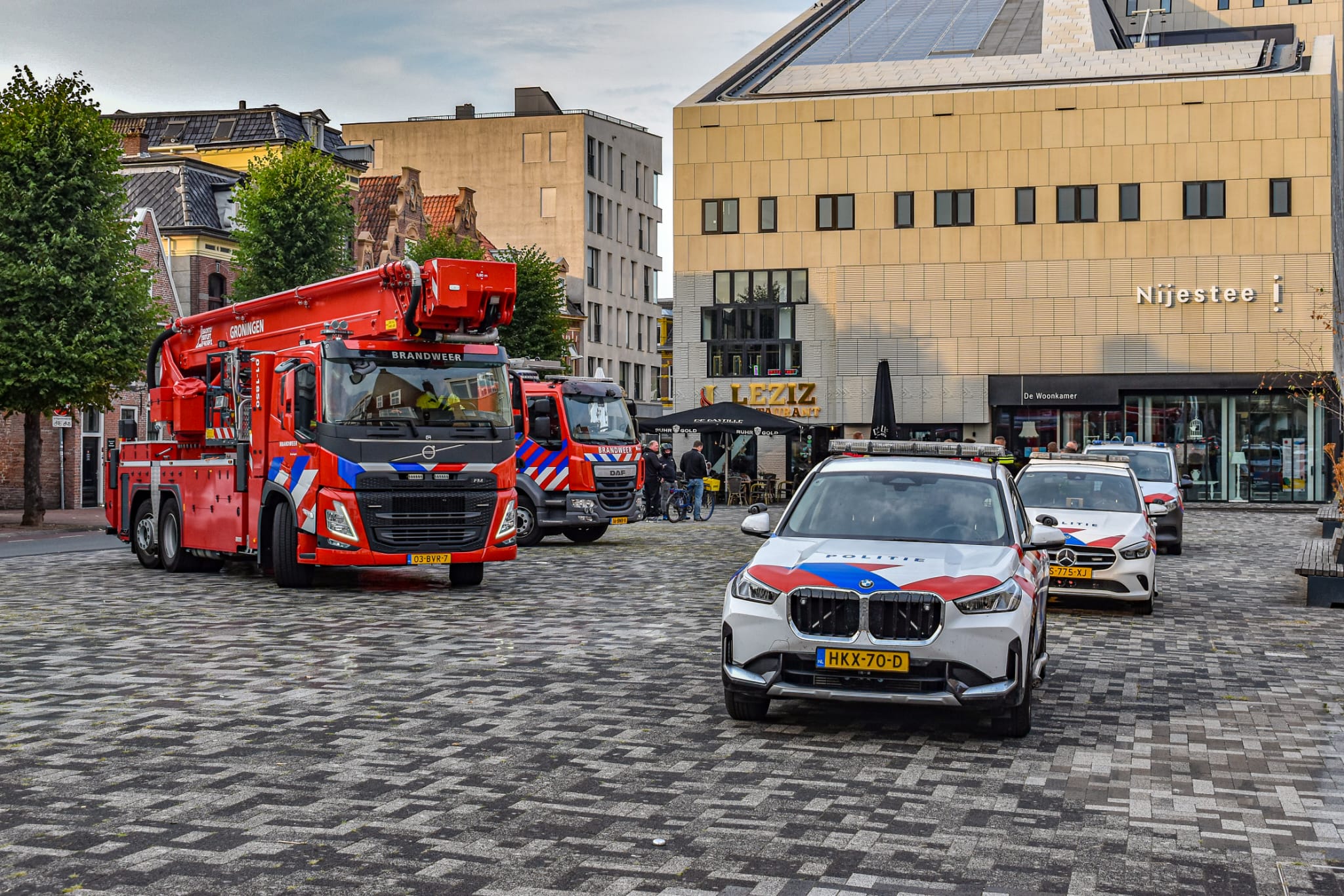 Rook boven pand Nijestee zorgt voor inzet brandweer