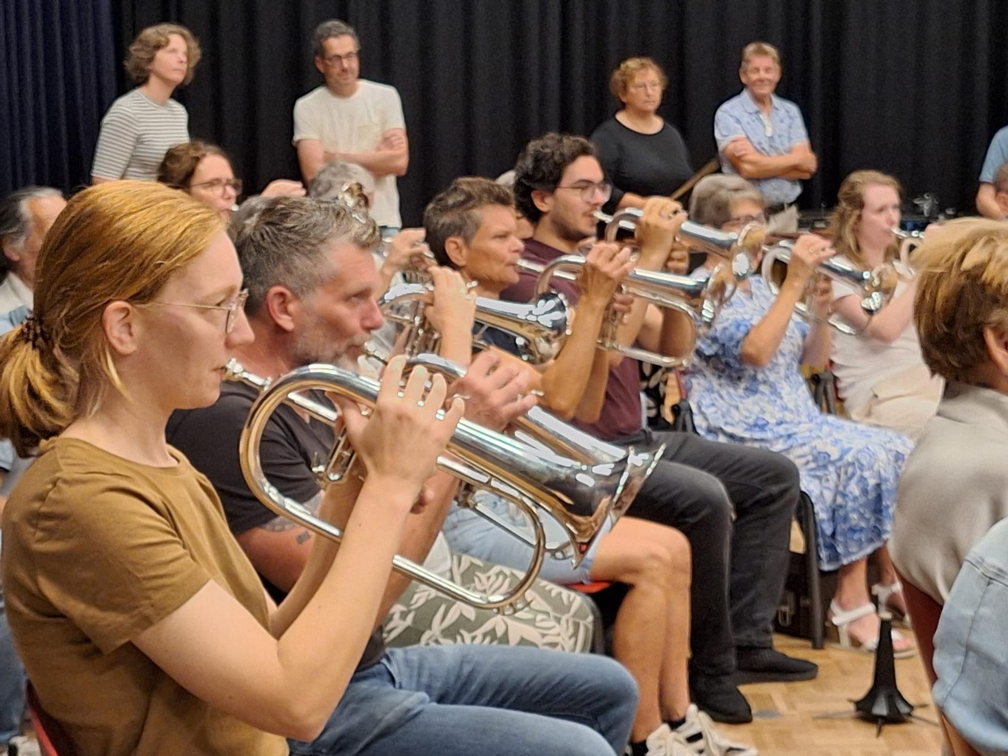 “Nog nooit een instrument bespeeld? Stap in bij het Nieuw Talentorkest: ‘Een meneer zei: had ik dit 