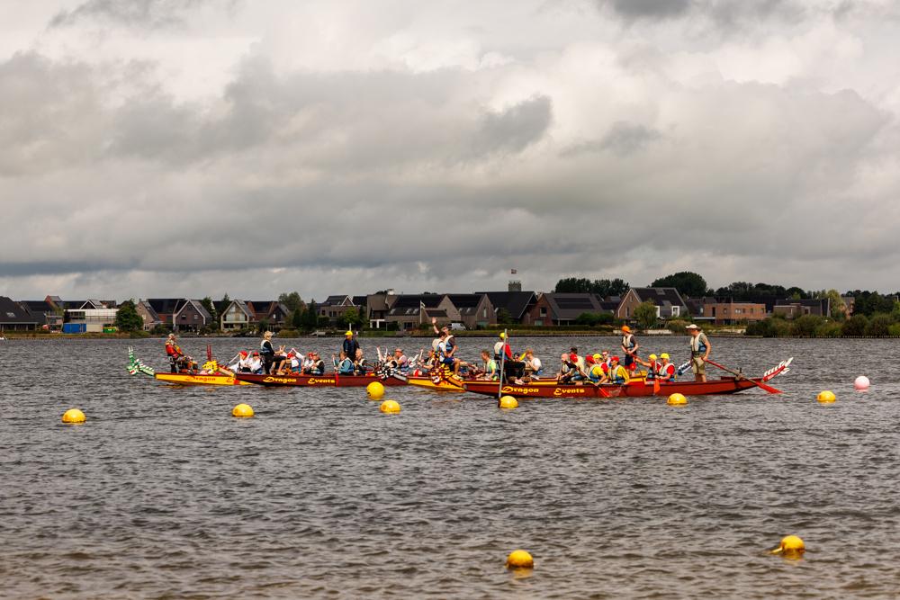 Spanning op het Woldmeer: Watertuin Warriors pakken opnieuw winst bij Drakenbootrace in Meerstad