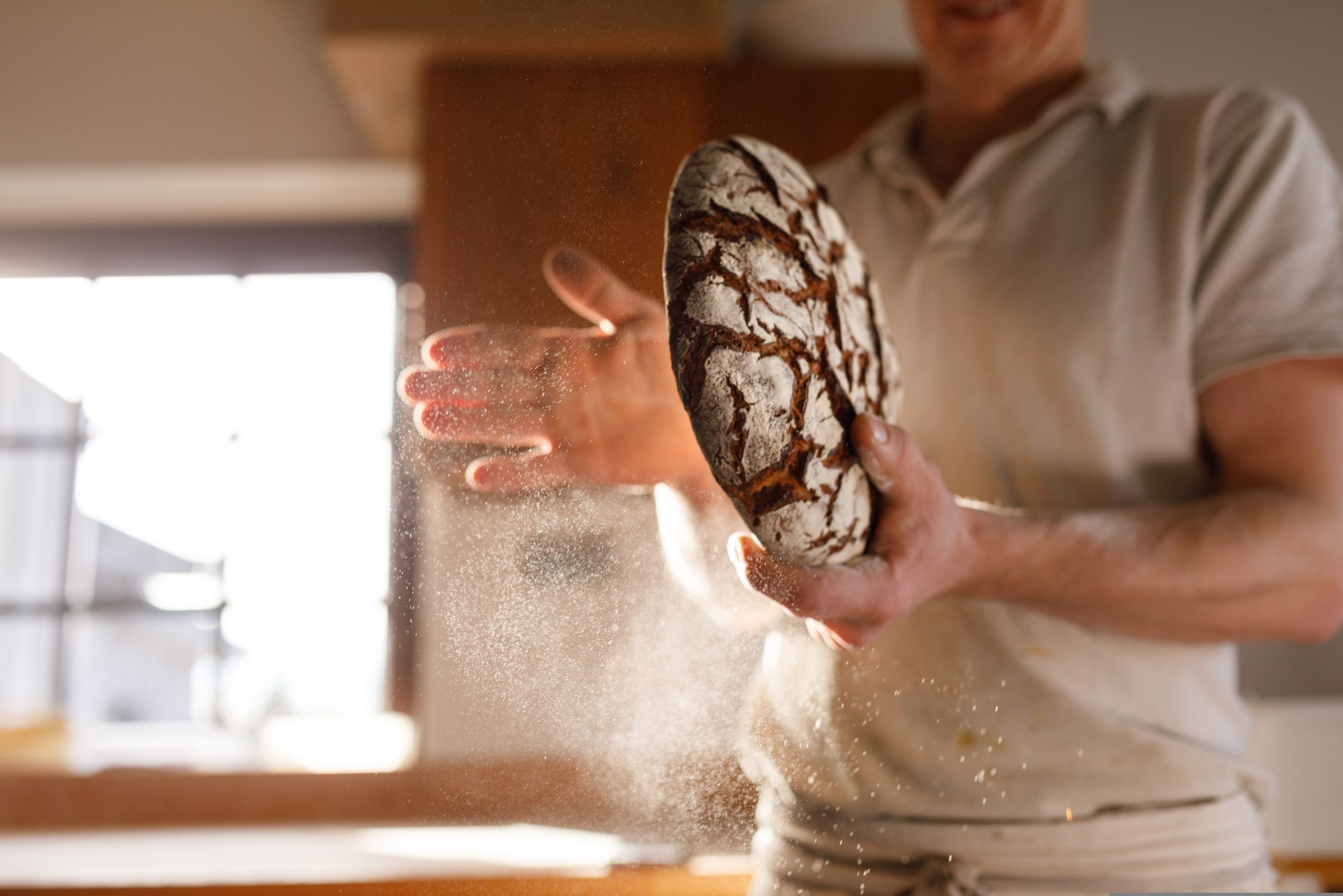 Ten Boer blaast Roefeldag nieuw leven in: “Het is prachtig om te laten zien hoe brood wordt gemaakt”