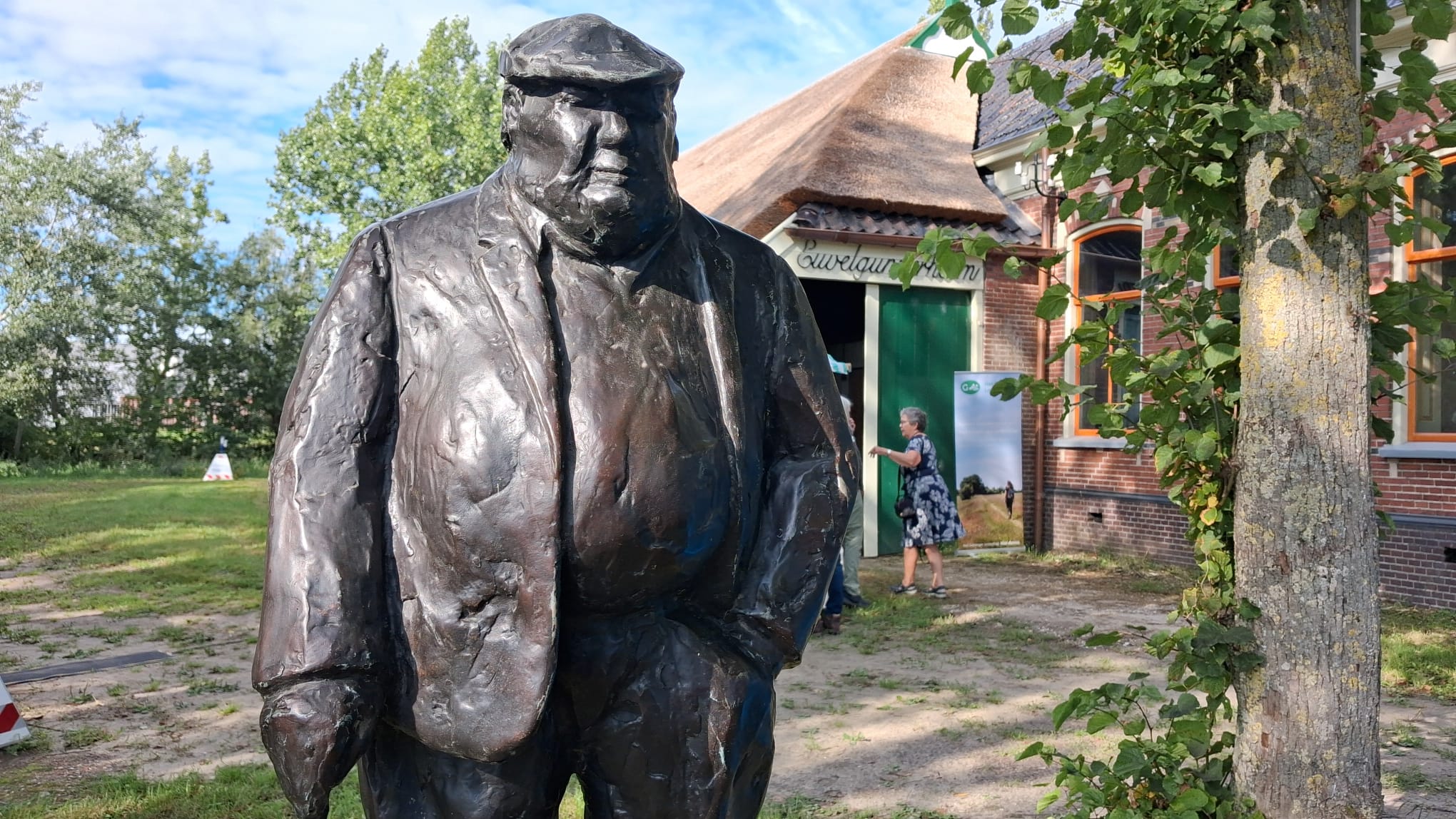 Honderden bezoekers kijken hun ogen uit bij boerderij Euvelgunnerheem tijdens Open Monumentendag