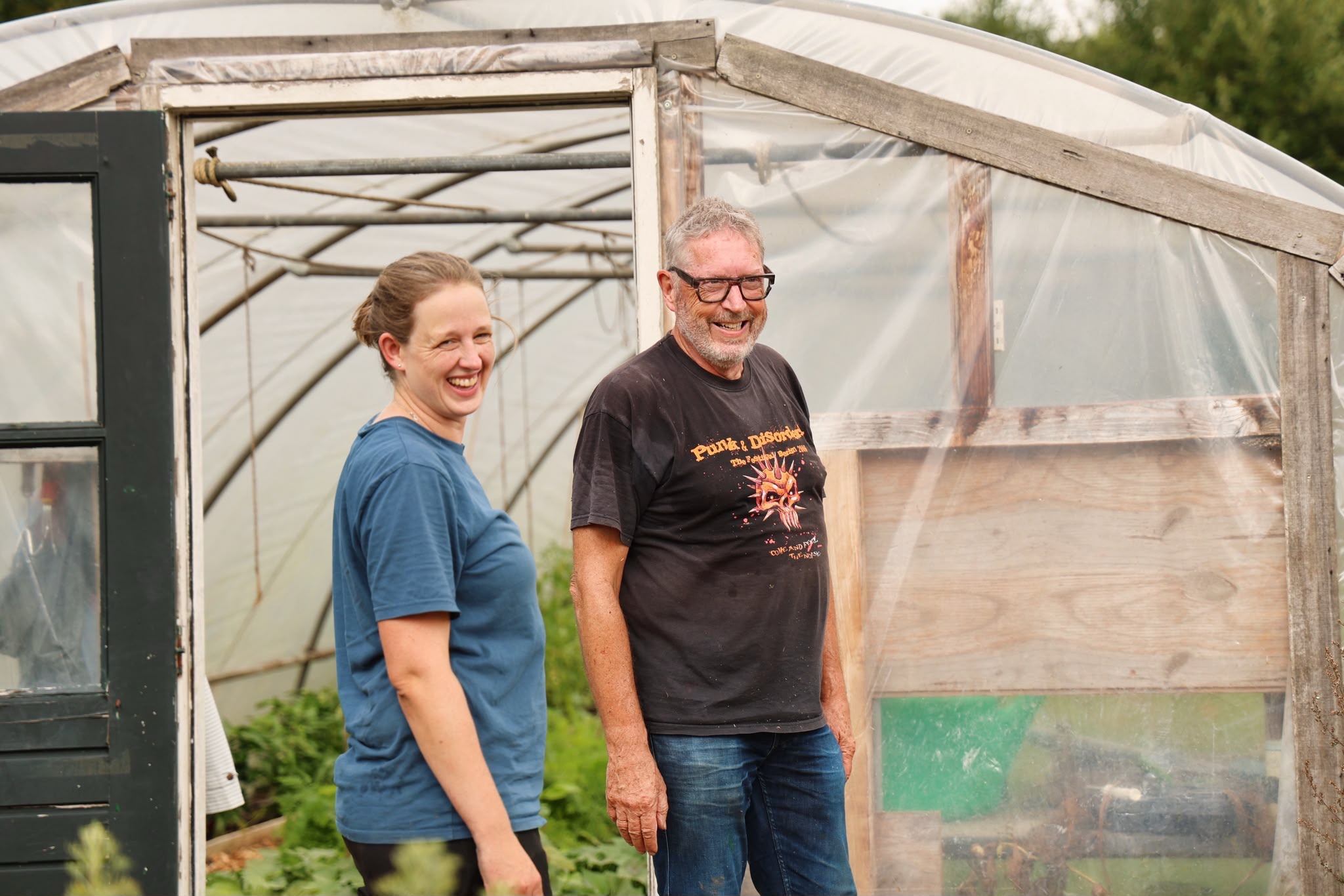 Tuinder Leentje brengt Zelfoogsttuin Ten Boer tot bloei: “Korte voedselketen op Groningse klei”