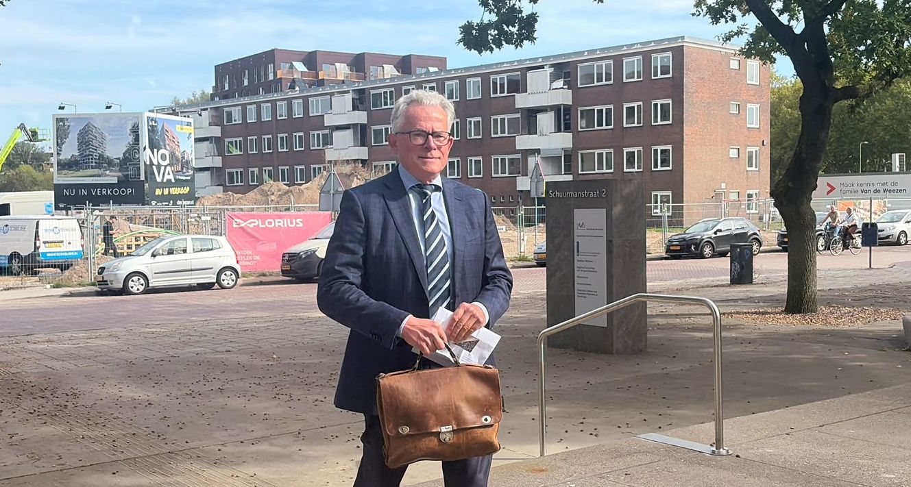 OM eist opnieuw 250 euro boete tegen Koen Schuiling in masturbatiezaak. Oud-burgemeester wil vrijspr