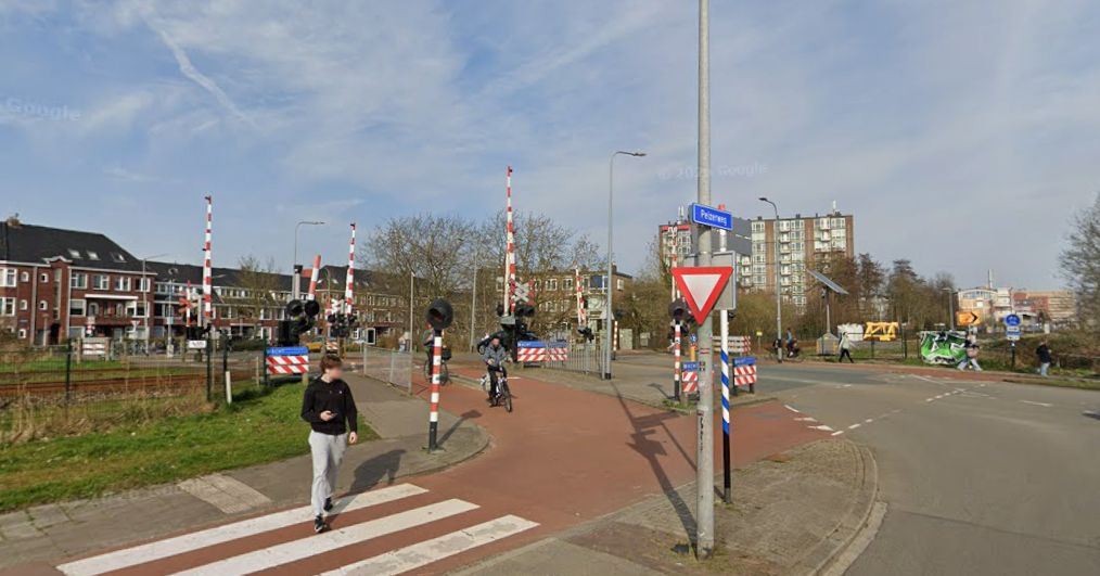 Spoorwegovergang Friesestraatweg vanaf vrijdagavond weekend lang dicht voor alle verkeer