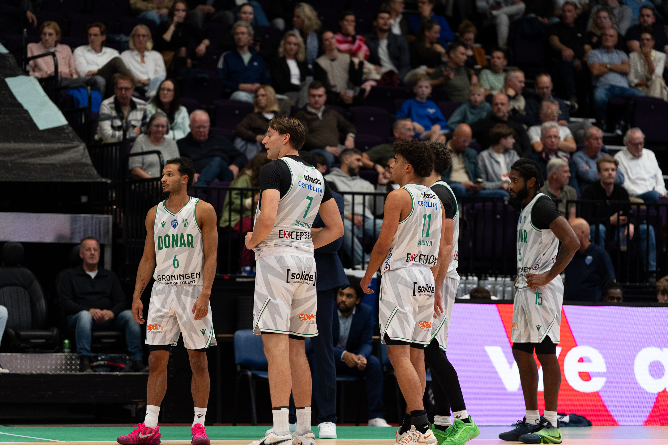 Donar verliest met ruime cijfers van Charleroi