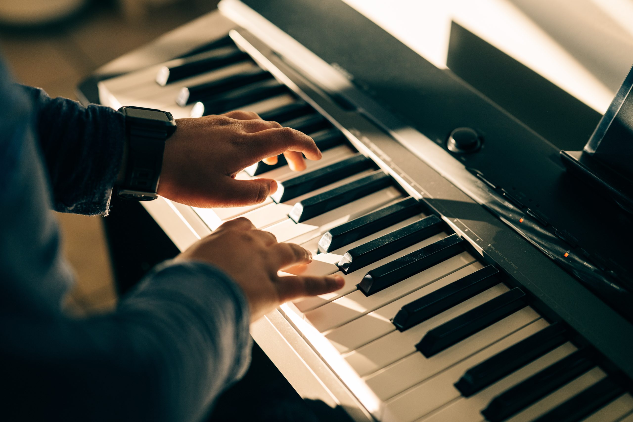 Groninger Nacht schenkt Hoofdstation piano: “Binnen een uur was de piano alweer weg”